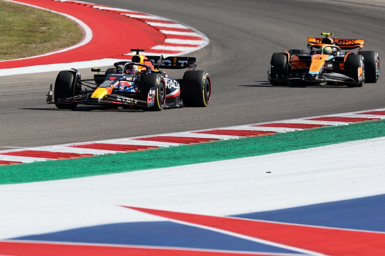 Max Verstappen (on the left) and Lando Norris (on the right)