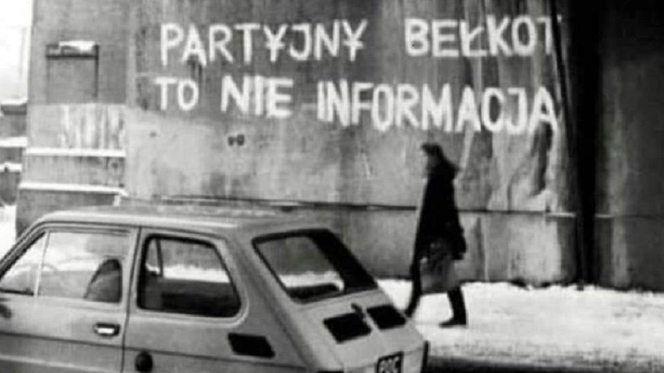 Media bez wyboru. W Poznaniu wrócił napis ze stanu wojennego