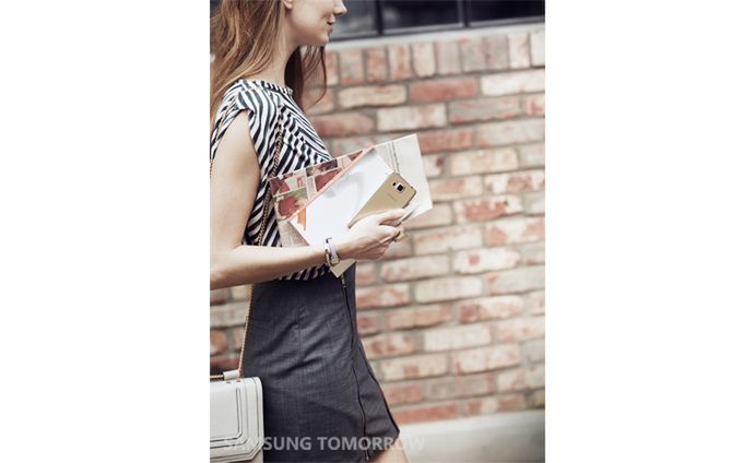 Galaxy Alpha oficjalnie. Jaki jest metalowy smartfon Samsunga? 37