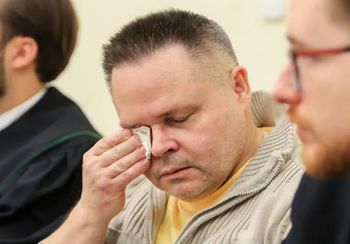 Zastrzyki w prącie i badania seksuologiczne. Tak traktowali "Skórę"