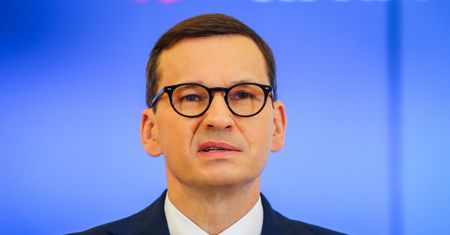 43. rocznica wyboru Wojtyły. Premier o "nowym etapie"