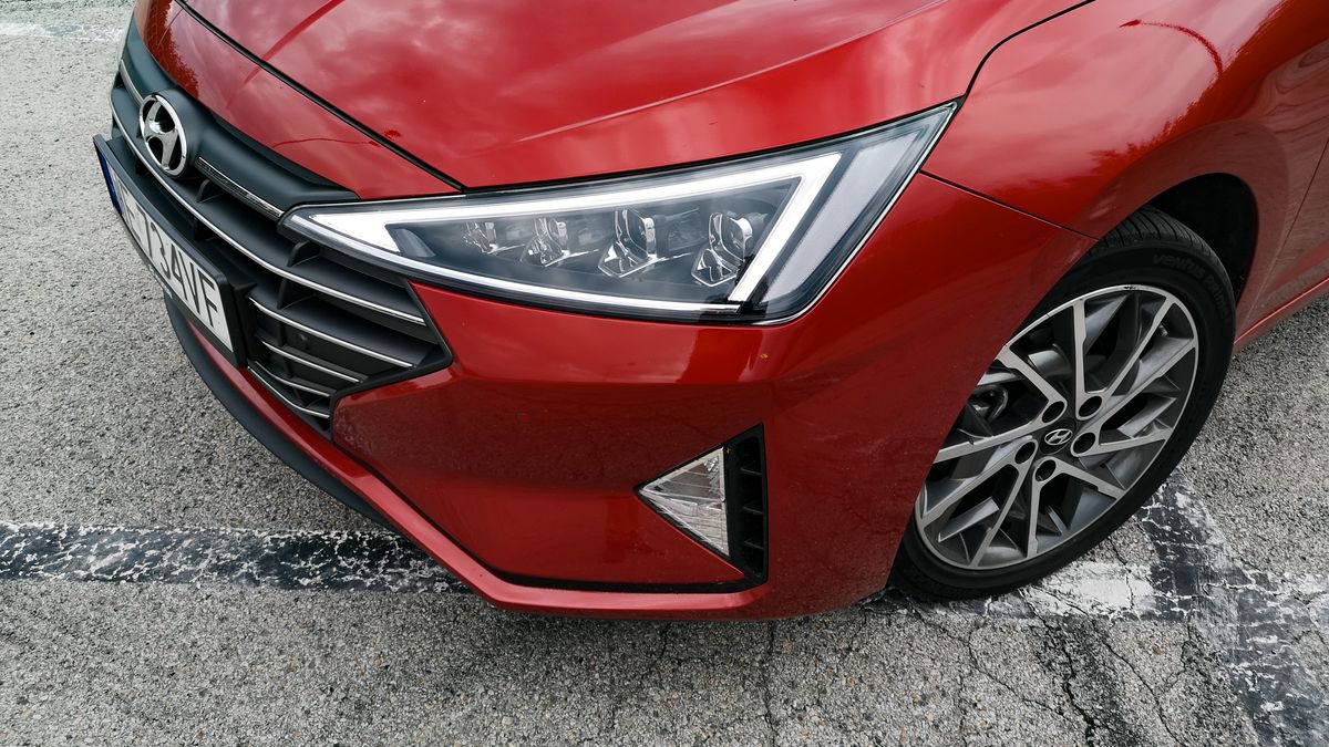 Hyundai Elantra: Hyundai SmartSense, Android Auto i kamera cofania 1
