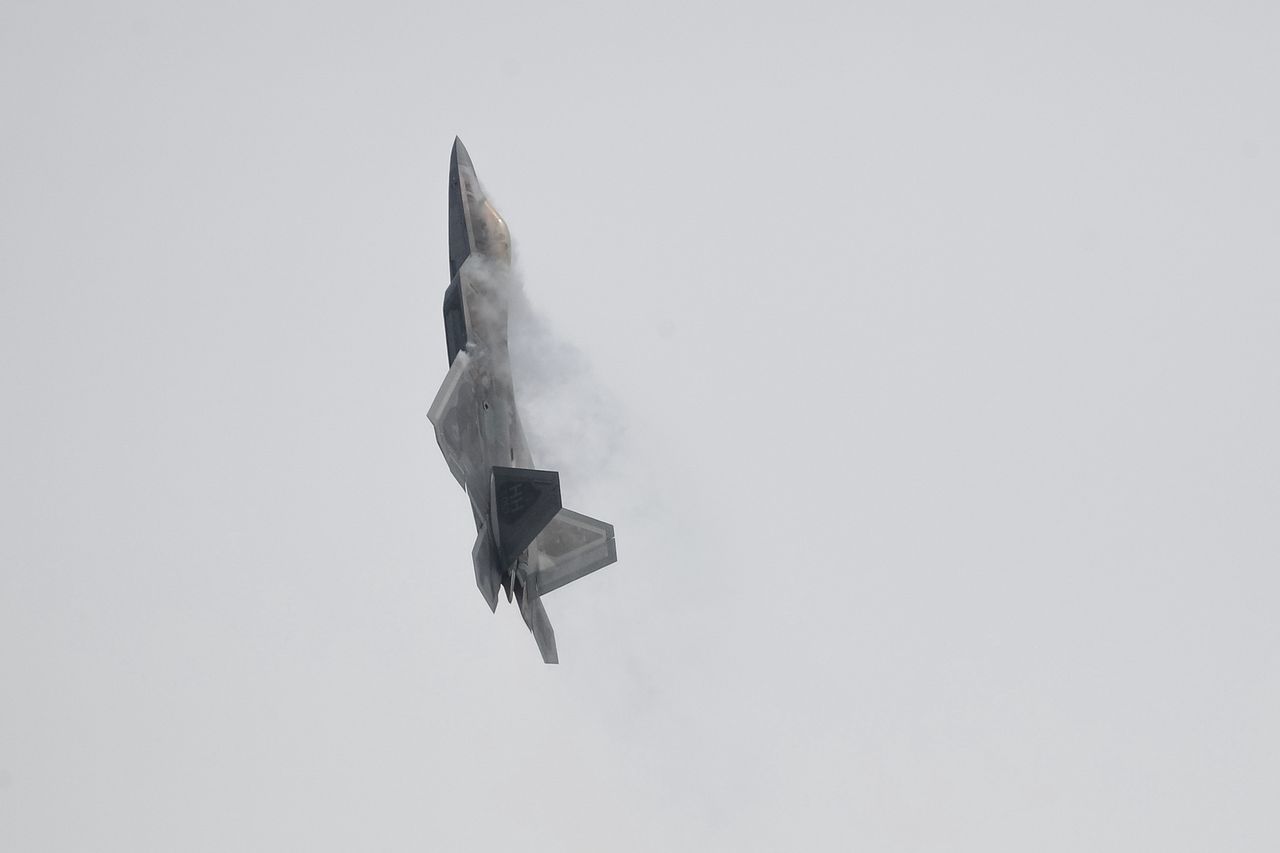 F-22 podczas Singapore Airshow. 