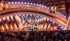 Samorządy hojnie łożą na telewizyjne sylwestry