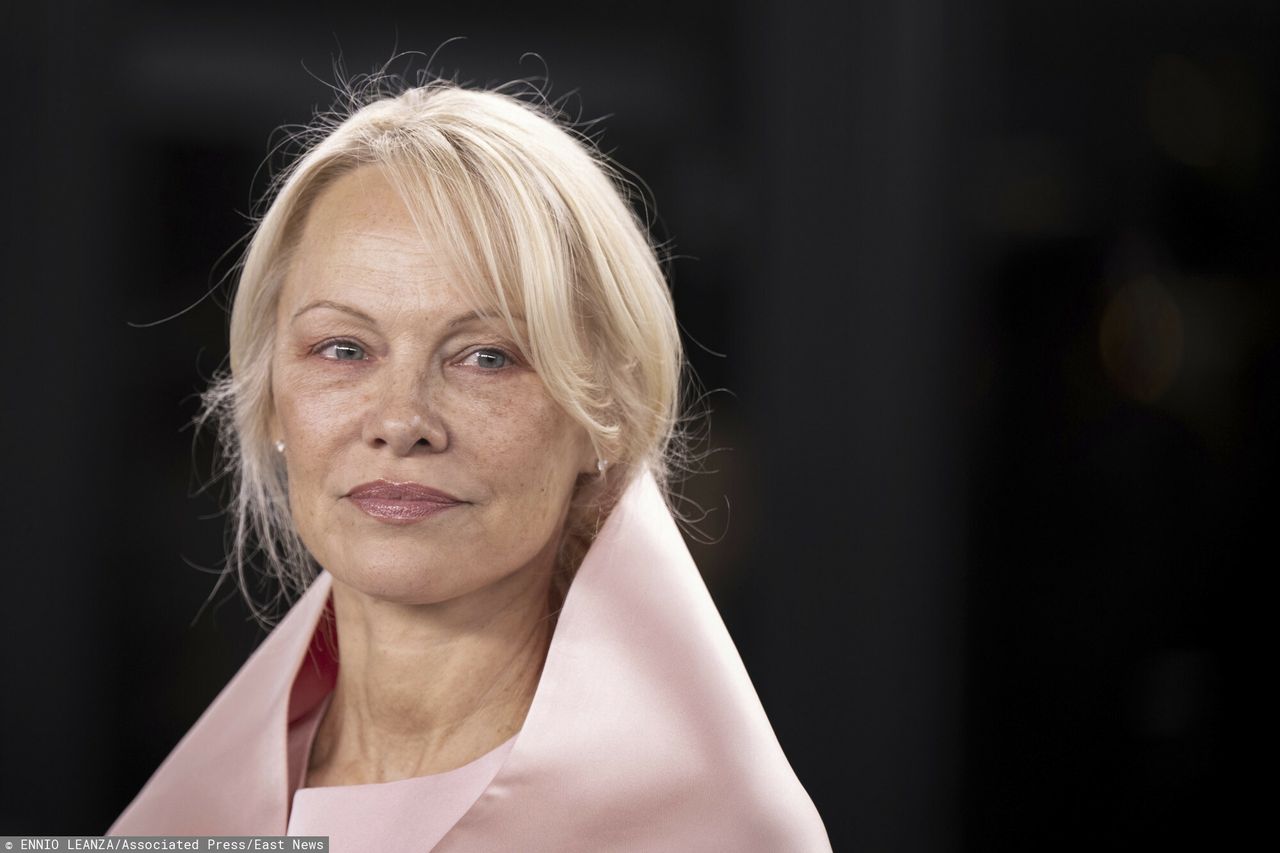 Pamela Anderson reveals decades-long battle with depression