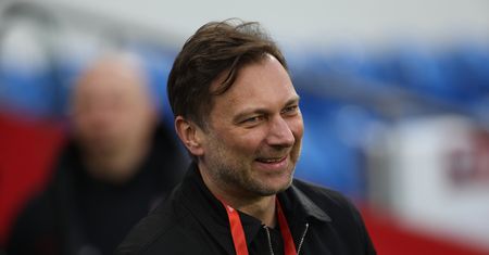 Dyrektor TVP Sport był zaczepiany przez kibiców. Ledwo zdążył na wywiad
