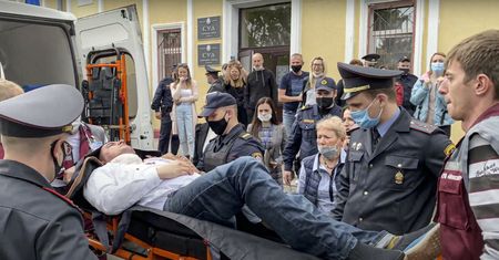 Białoruś. Chciał popełnić samobójstwo na sali sądowej. Nowe informacje o stanie zdrowia opozycjonisty