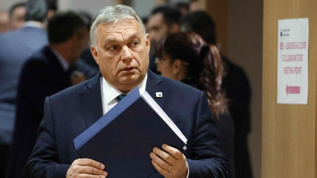 Szczyt UE i ASEAN w Brukseli
Hungary's Prime Minister Viktor Orban arrives to take part in a European Council Summit in Brussels, on December 15, 2022. (Photo by Ludovic MARIN / AFP)
LUDOVIC MARIN