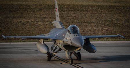 Ukraińcy już szaleją za sterami F-16. Przełom jest blisko?