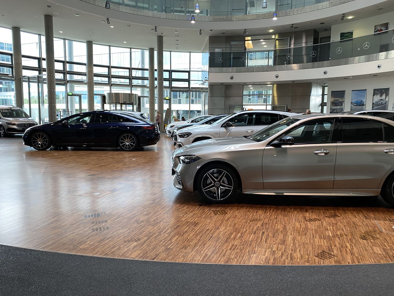 Salon sprzedaży marki Mercedes-Benz