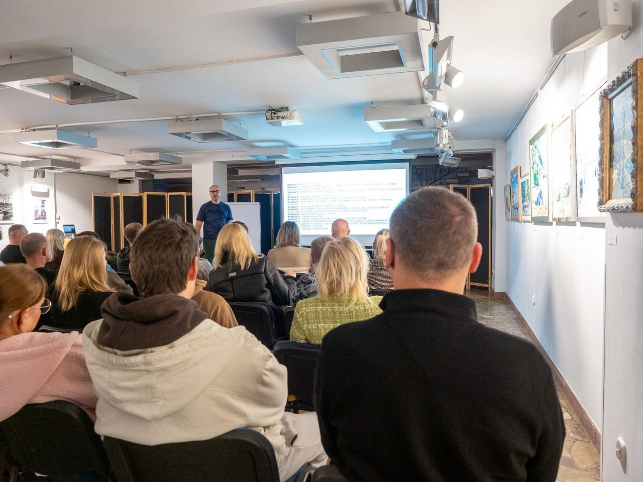 Wągrowiec: Obrona cywilna w praktyce - jak przetrwać w kryzysie. Spotkanie z byłym żołnierzem Sił Specjalnych w MDK