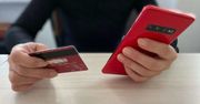Usłyszała 33 zarzuty. Płaciła za zakupy online kartą teścia