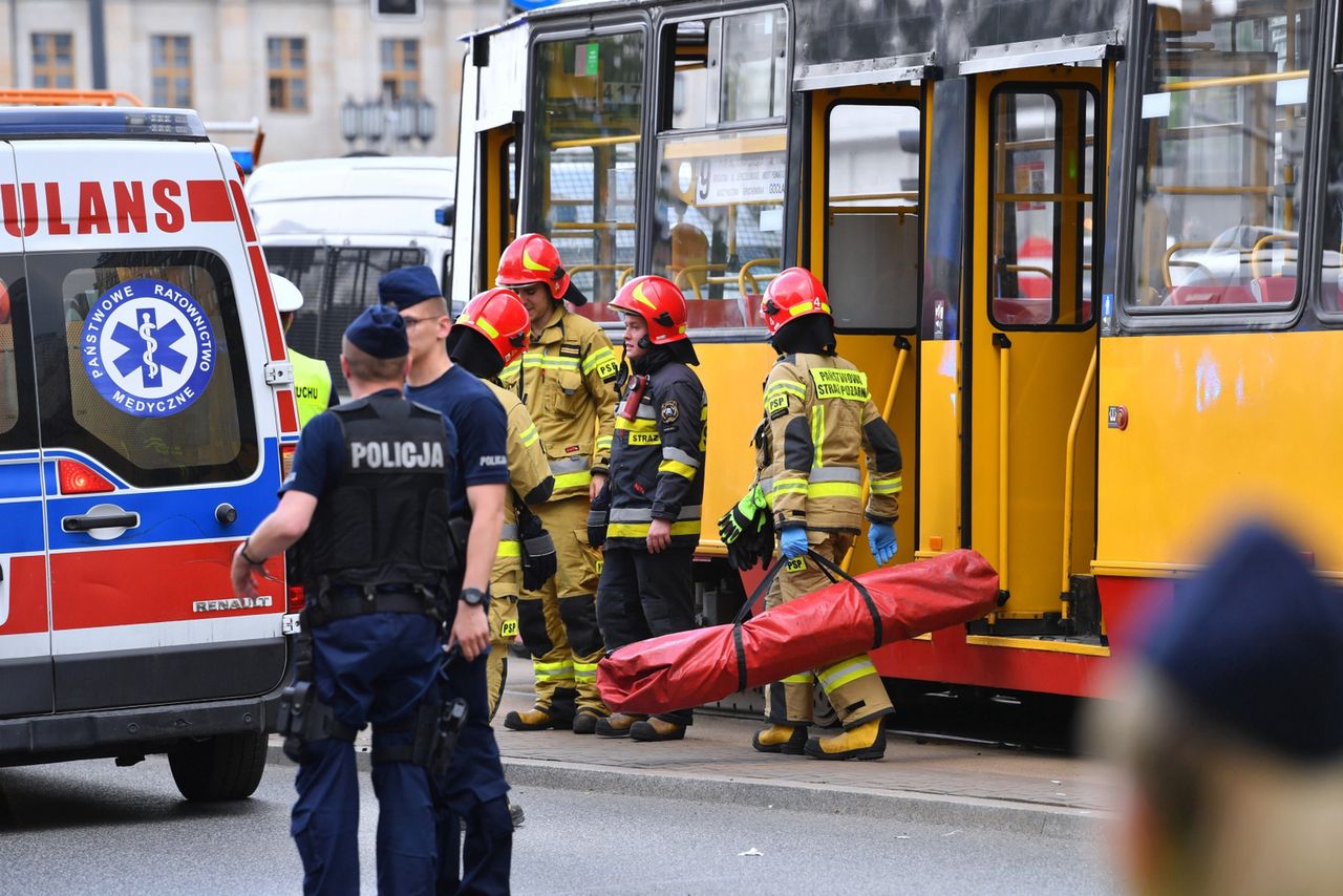 Dramatyczny wypadek w Warszawie. 16-latek potrącony przez tramwaj