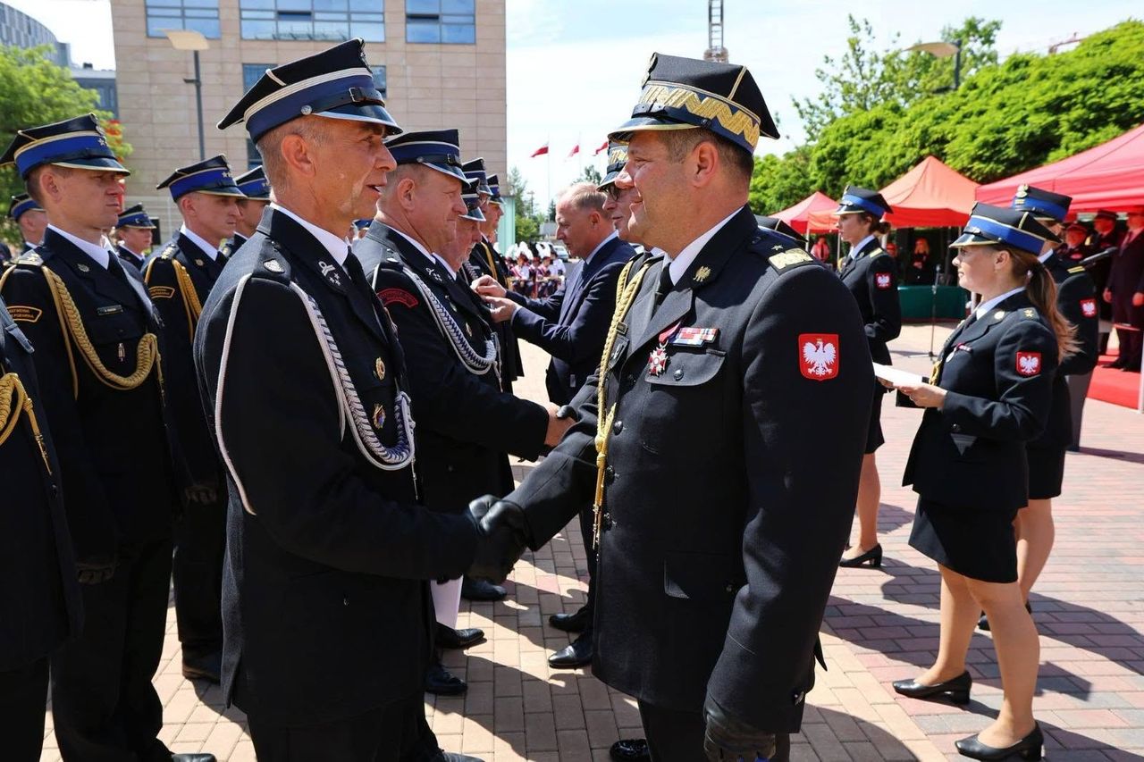 Strażacy z powiatu sierpeckiego wyróżnieni podczas Wojewódzkich Obchodów Dnia Strażaka