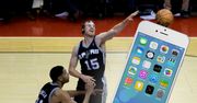Koszykarz NBA nabawił się kontuzji, bo... iPhone był za duży