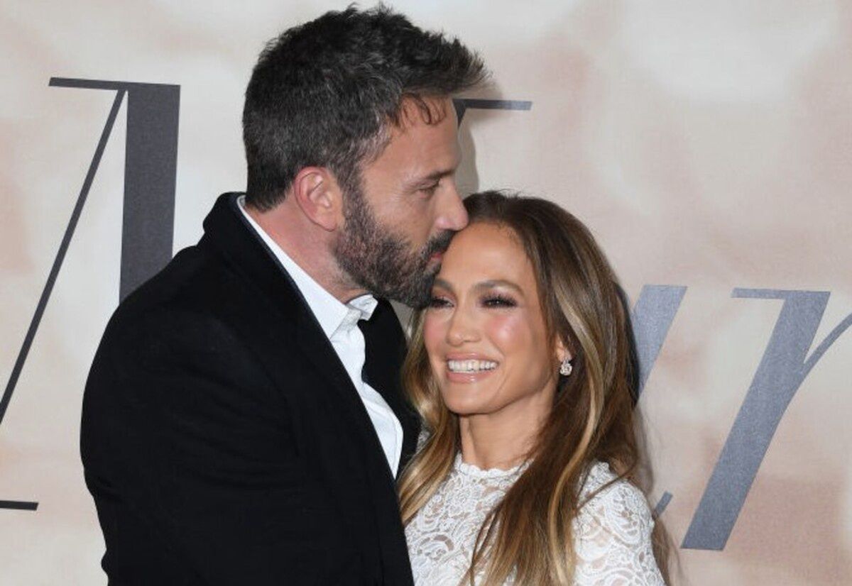 Jennifer Lopez i Ben Affleck już po ślubie. Wokalistka miała dwie suknie