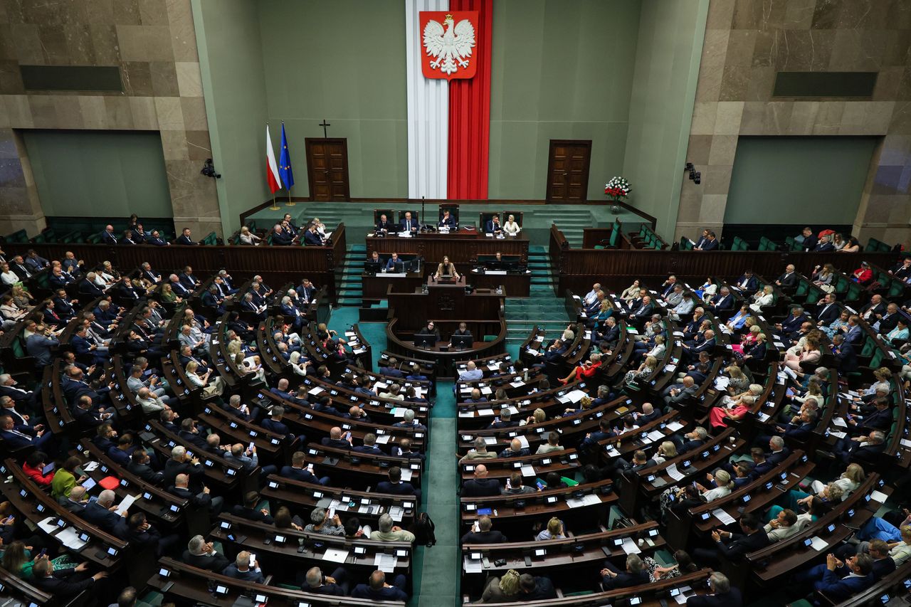 Sejm przedłuża zawieszenie prawa do azylu na granicy z Białorusią