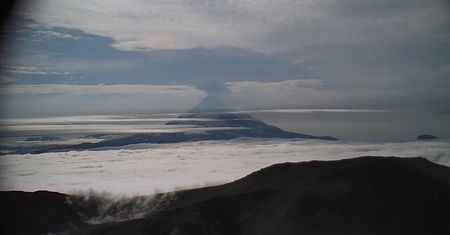 Erupcja wulkanu! Czy sparaliżuje wakacyjne loty?