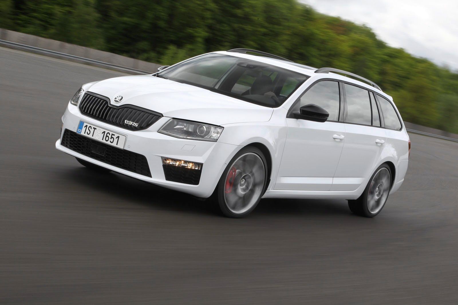 Škoda Octavia RS - najmocniejsza Octavia na zdjęciach producenta [galeria] 54