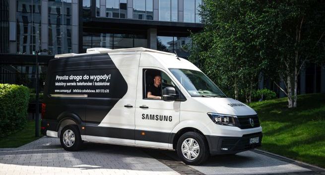 Samsung rusza z serwisem mobilnym. Naprawa urządzenia w domu albo w biurze