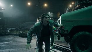 Zarwana noc z Netfliksem. Czy warto nie spać dla "Stranger Things"?