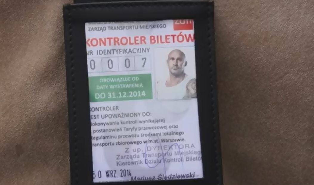 Przemek Saleta kontrolerem biletów [WIDEO]