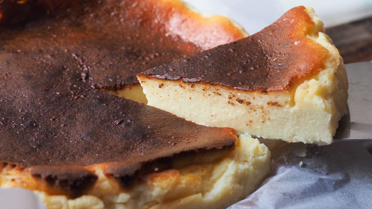 Jaki twaróg wybrać do przygotowania sernika?