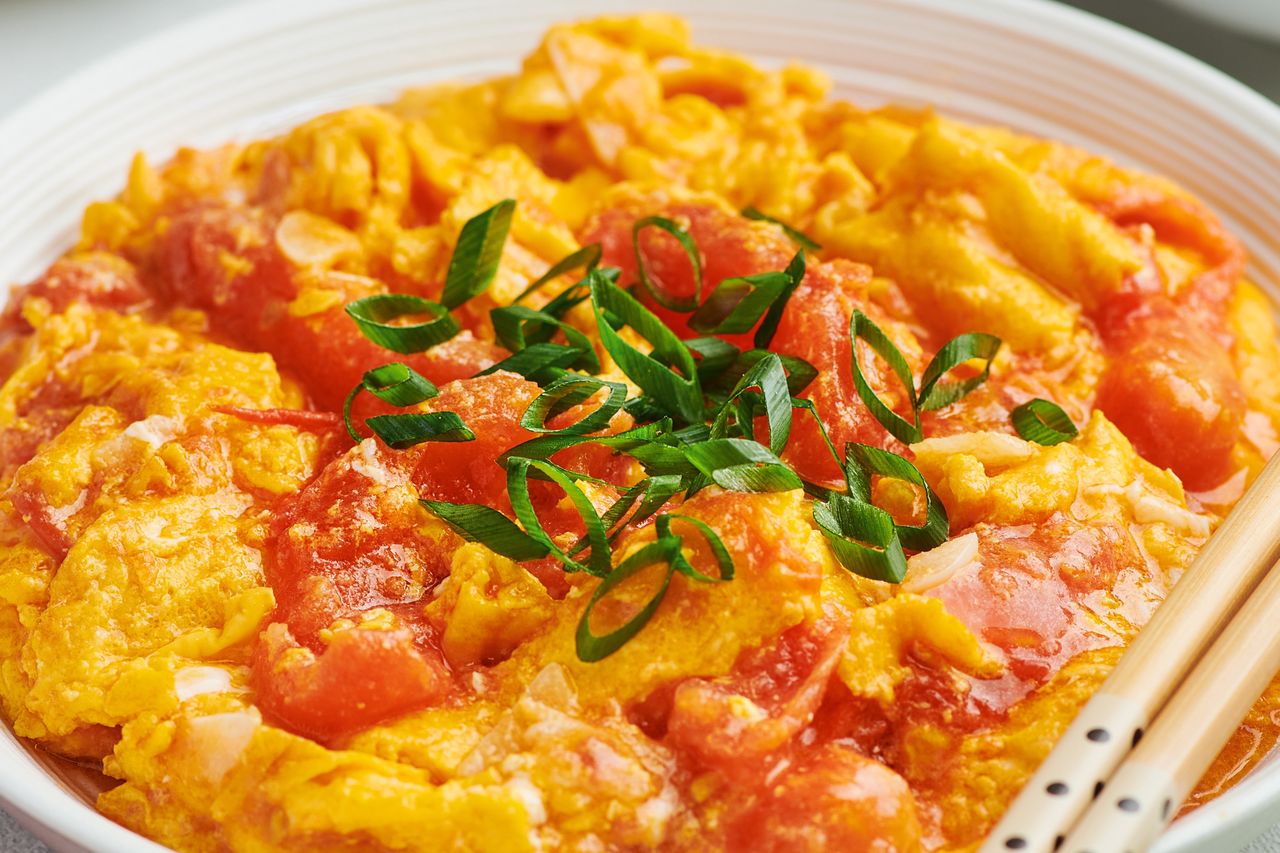 Jajecznica po chińsku smakuje genialnie