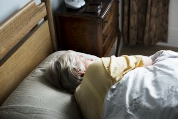 Sny, które pojawiają się przed śmiercią. Terminalnie chorzy widzą jeden motyw