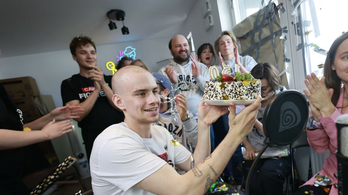 Kto wpłaca miliony anonimowo? Zaskakujący trend w akcji 
