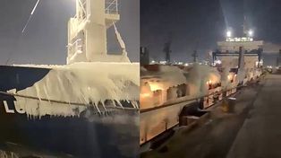 Statek całkowicie pokryty lodem dopłynął do Polski. Widok jak z apokalipsy