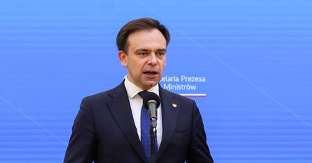 "Dług, który PiS zaciągnął z kieszeni Polaków". Domański tłumaczy stan finansów państwa