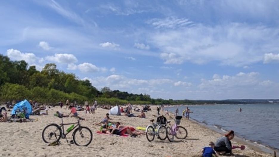 Tak wygląda Gdańsk Brzeźno. Pogoda zachęciła, by złamać restrykcje