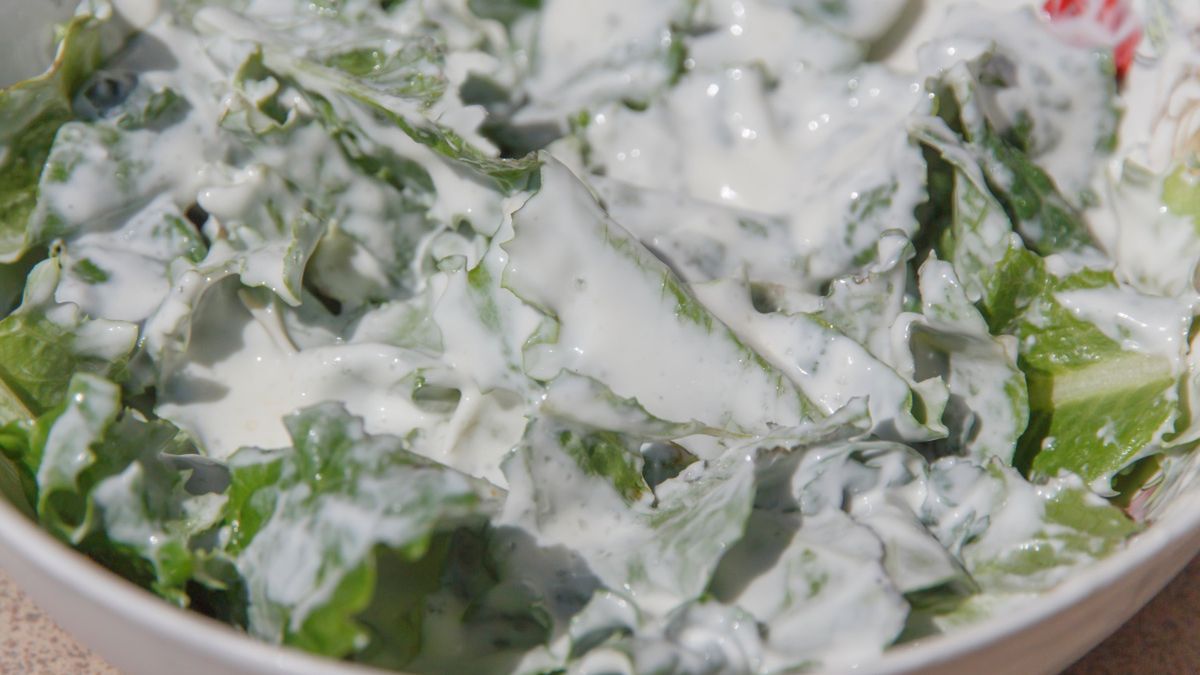 Sałata masłowa ze śmietaną