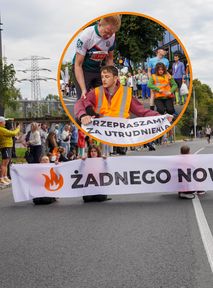 Aktywiści blokowali Maraton Warszawski. "Żadnego nowego gazu"