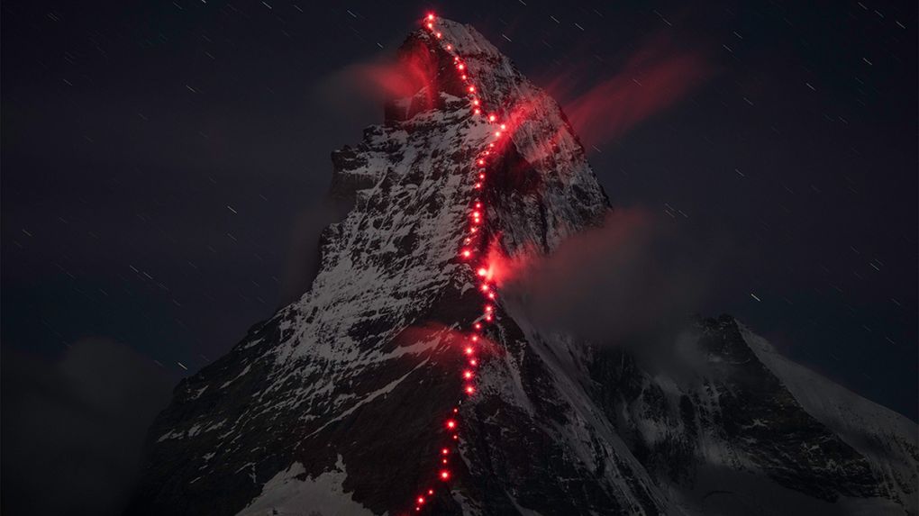 150 podświetlonych alpinistów, kilka lustrzanek i Matternhorn na jednej sesji 1
