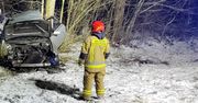 Macoszyn Duży: Audi uderzyło w drzewo. Kierowca był nietrzeźwy