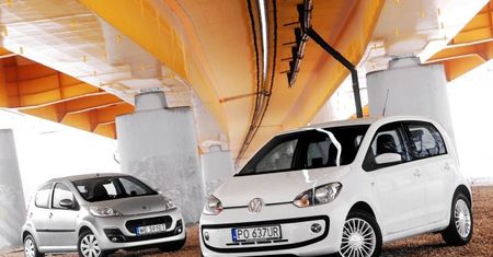 Volkswagen up! high up! vs Peugeot 107 Active - nasza klasa [test autokult.pl]