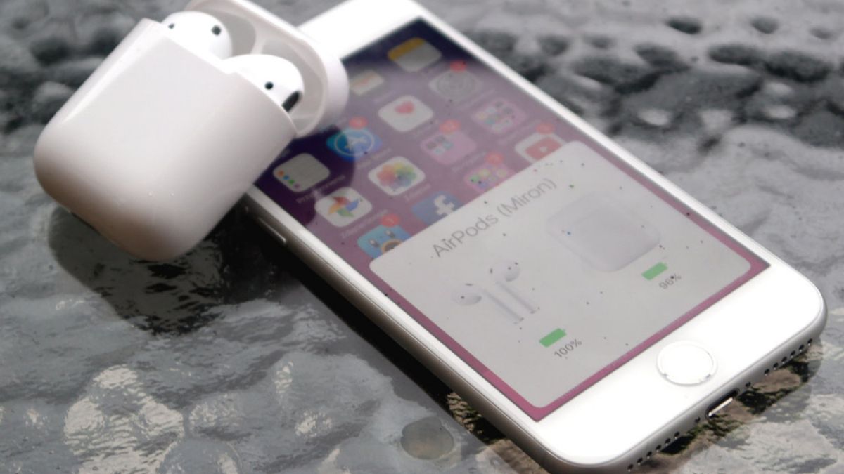 Apple AirPods (fot. komorkomania.pl)