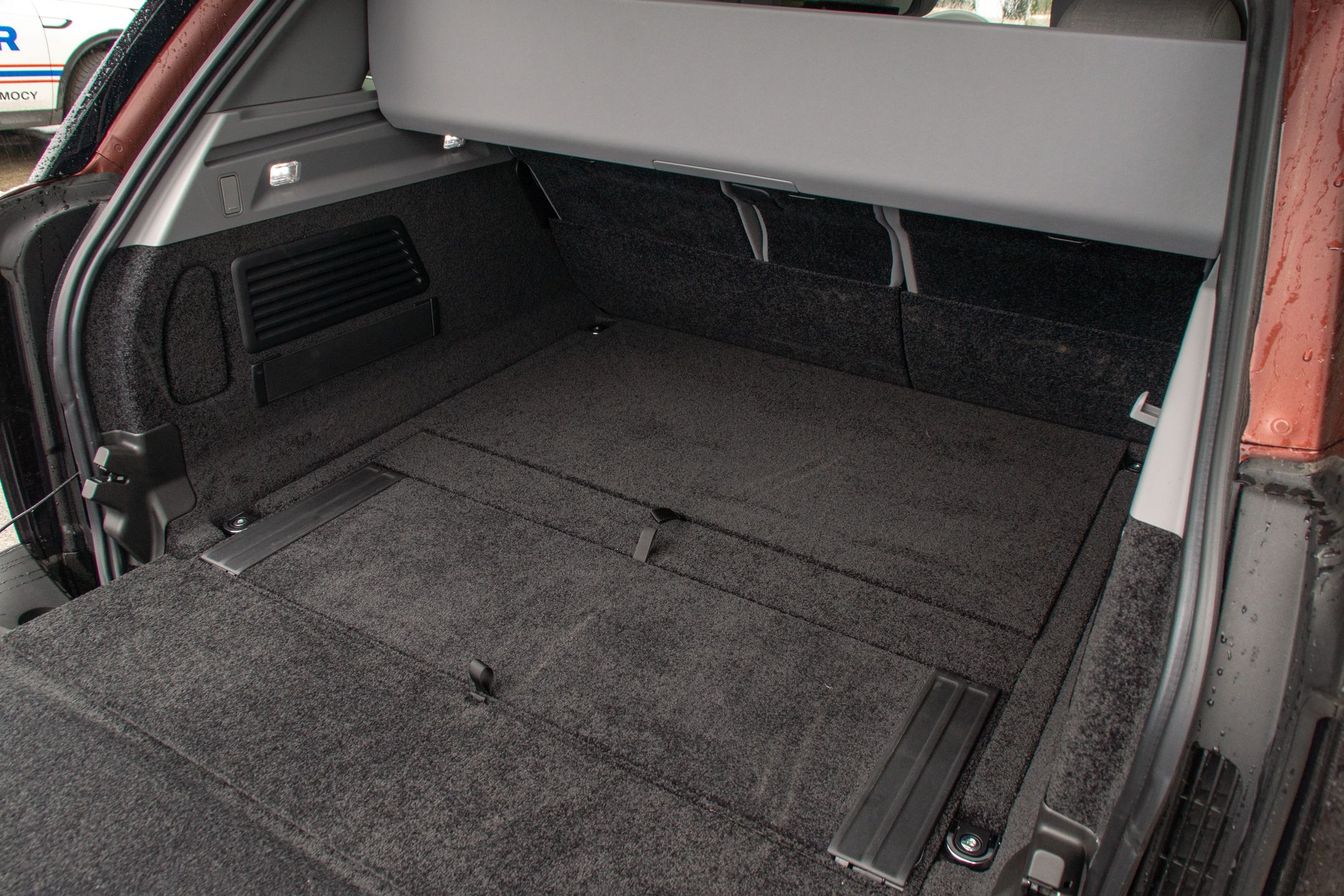 Range Rover P510e SV SWB