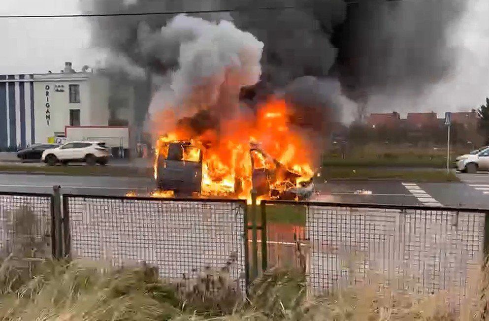 Pożar samochodu na ul. Szczecińskiej w Koszalinie