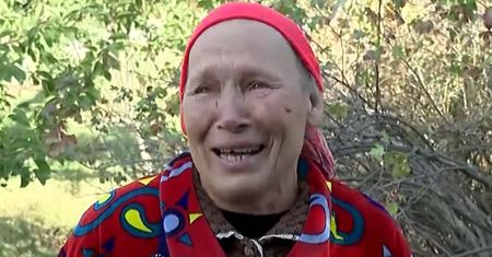 Siedem miesięcy temu do jej wioski wtargnęli Rosjanie. Tak powitała Ukraińców