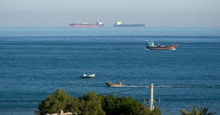 Iran grozi zamknięciem cieśniny Ormuz. Ekspert: to blef