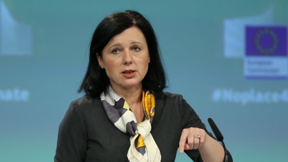 KE zaproponowała przepisy dotyczące zamrażania i konfiskaty majątków oligarchów