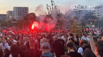Nocny “koncert” na Woli. Organizator nie miał zgody na imprezę masową?