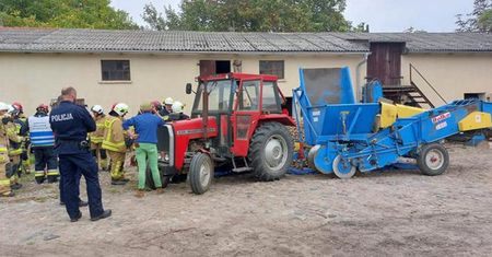 Kobieta rozładowywała ziemniaki. Doszło do dramatu