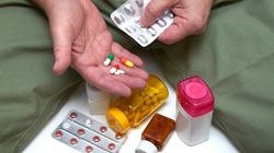 Bierzesz kilka leków na przeziębienie na raz? Skutki mogą być fatalne