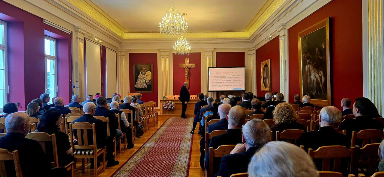 Konferencja naukowa o średniowiecznych rękopisach diecezji płockiej. Wydarzenie w ramach 950-lecia diecezji