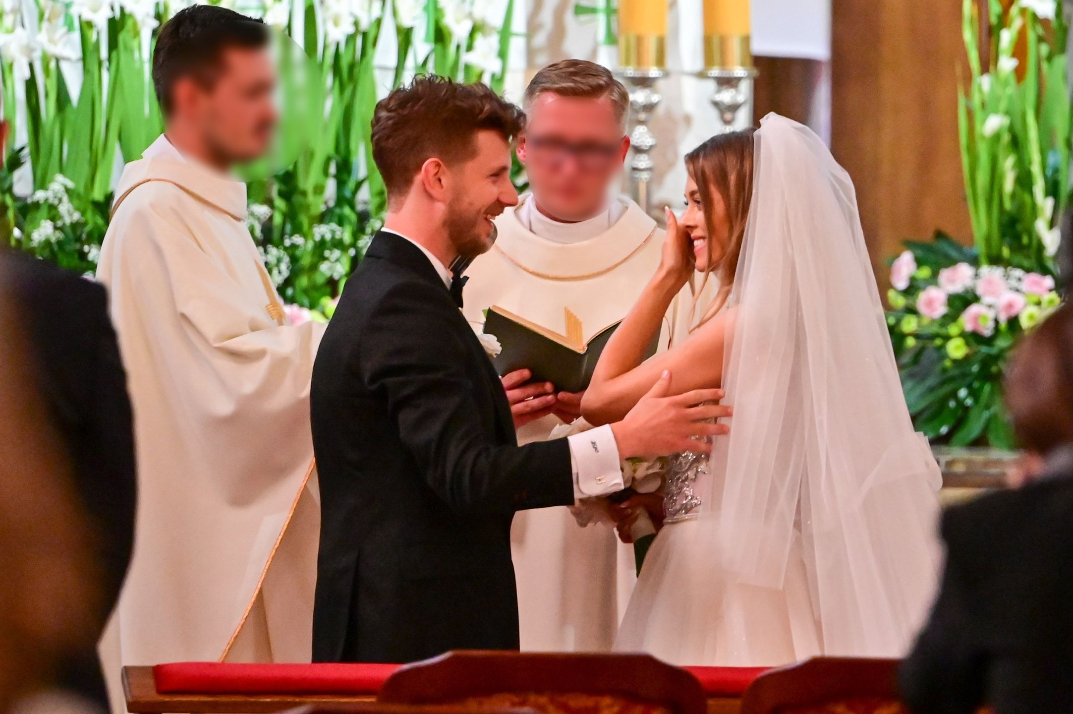Joanna Opozda i Antek Królikowski wymieniają przysięgi małżeńskie