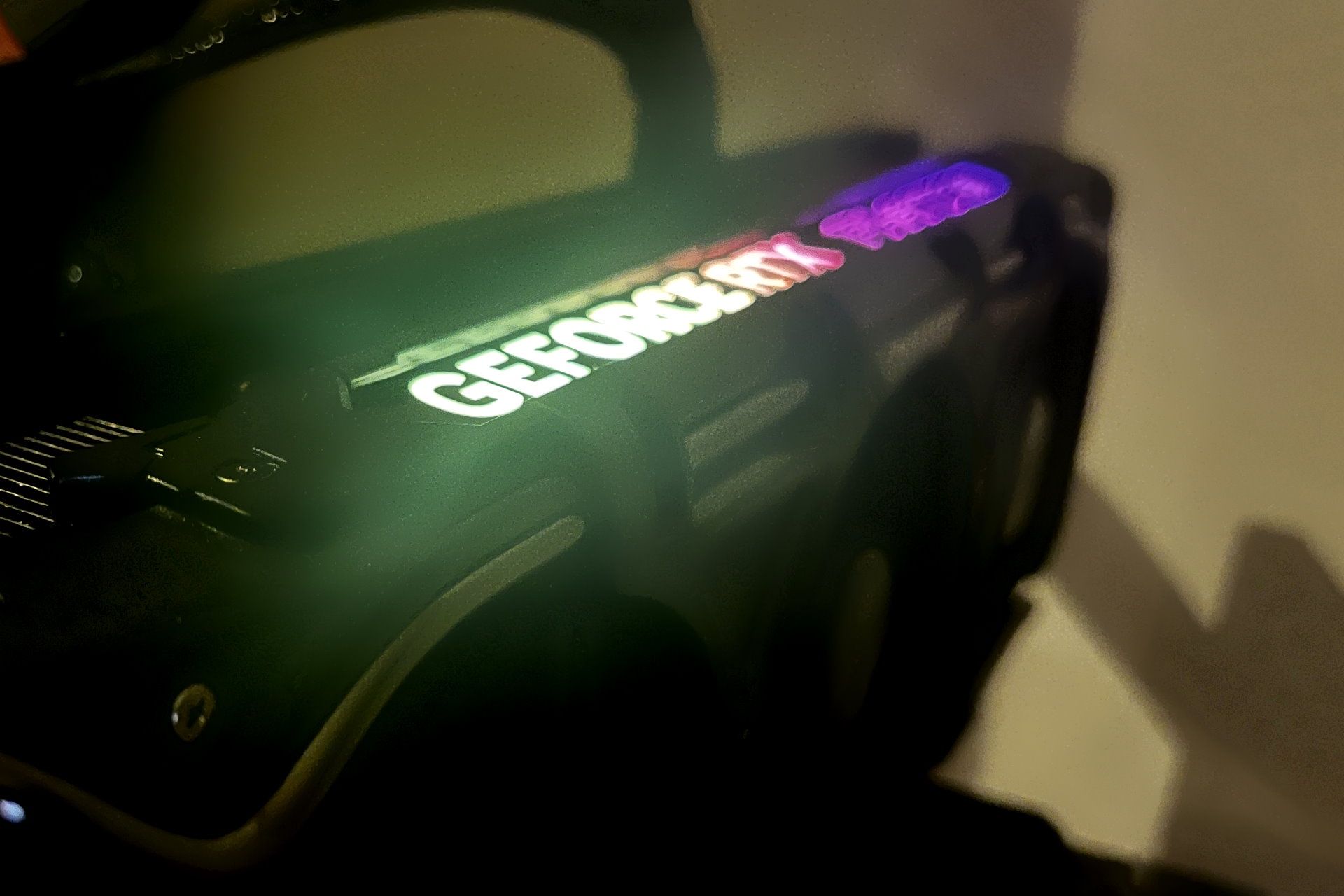 Gainward GeForce RTX 4090 Phantom GS - RGB